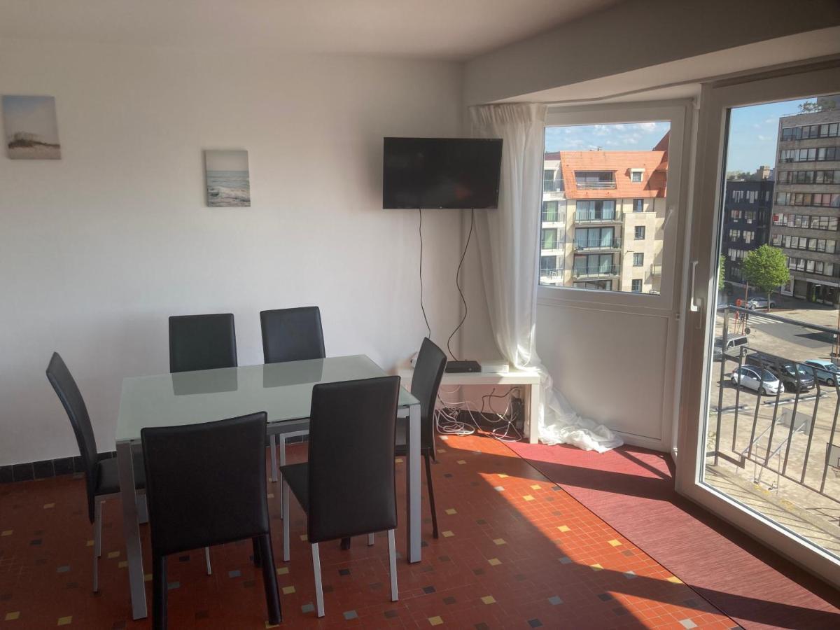 Agora De Panne Apartment Room photo